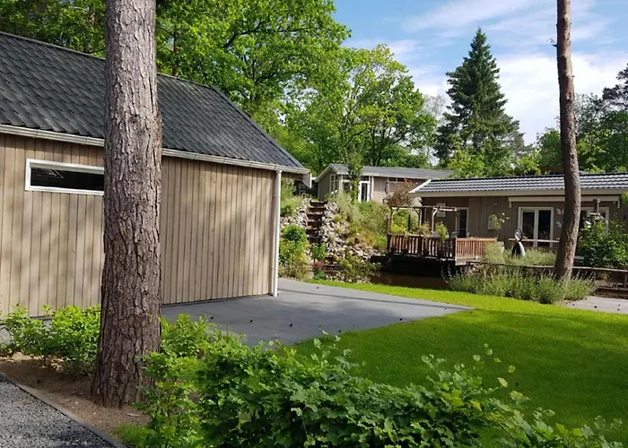 Tatil Evi Unique By The Pond Hoenderloo