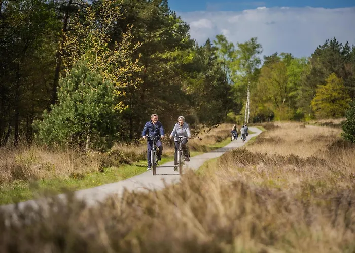 Unique By The Pond *