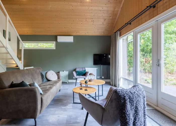 Unique By The Pond Semesterbostad *