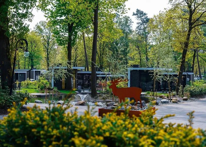 Semesterbostad Unique By The Pond Hoenderloo