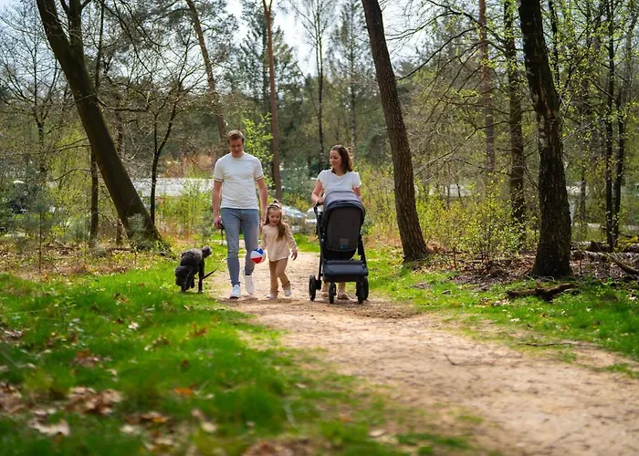 Unique By The Pond *